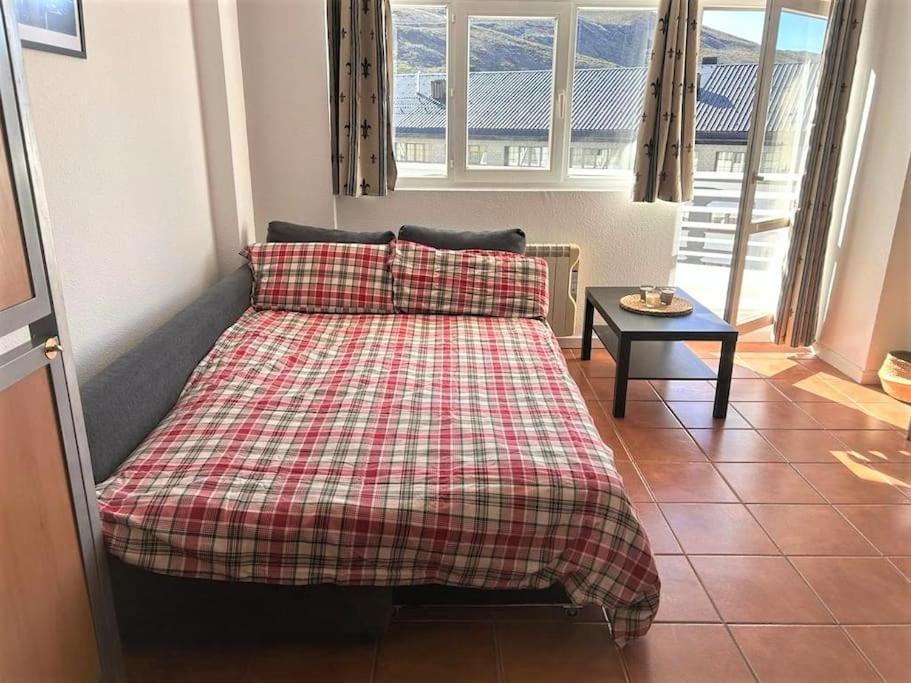 Little Rest Montblanc 6 Pax Personas Wifi Garaje Plaza Pradollano Apartment โมนาชิล ภายนอก รูปภาพ