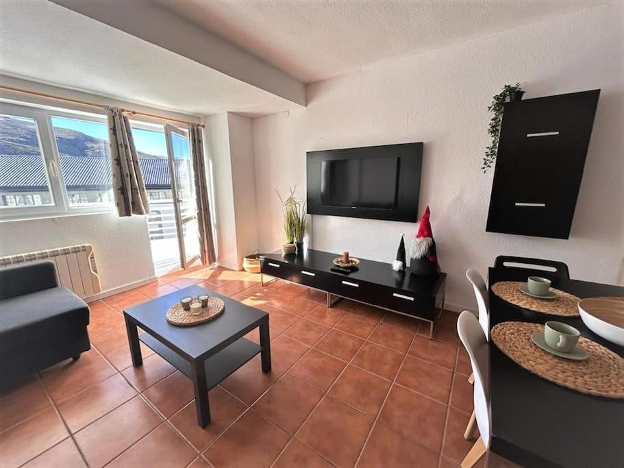 Little Rest Montblanc 6 Pax Personas Wifi Garaje Plaza Pradollano Apartment โมนาชิล ภายนอก รูปภาพ
