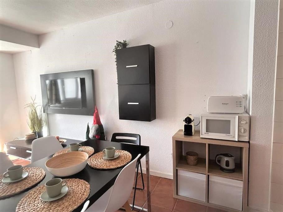 Little Rest Montblanc 6 Pax Personas Wifi Garaje Plaza Pradollano Apartment โมนาชิล ภายนอก รูปภาพ